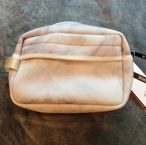 Herschel neoprene dopp kit